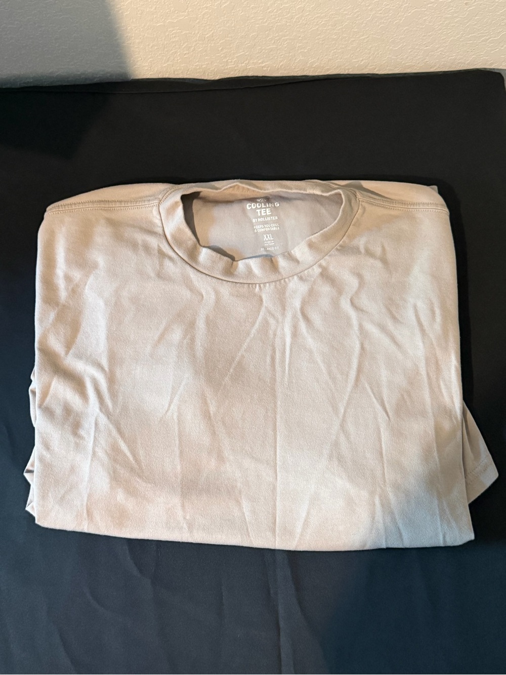 Hollister Men's Crewneck Tee in Light Beige